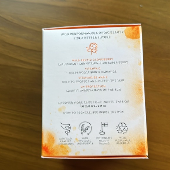 Lumene Nordic-C Day Cream SPF15 NIB - Picture 3 of 5
